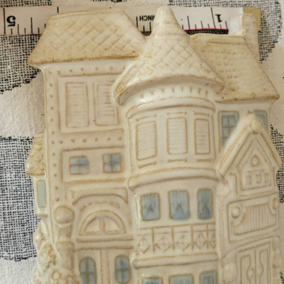 Counterpoint San Francisco Vintage Ceramic Townhouse Vase - Picture 8 of 8